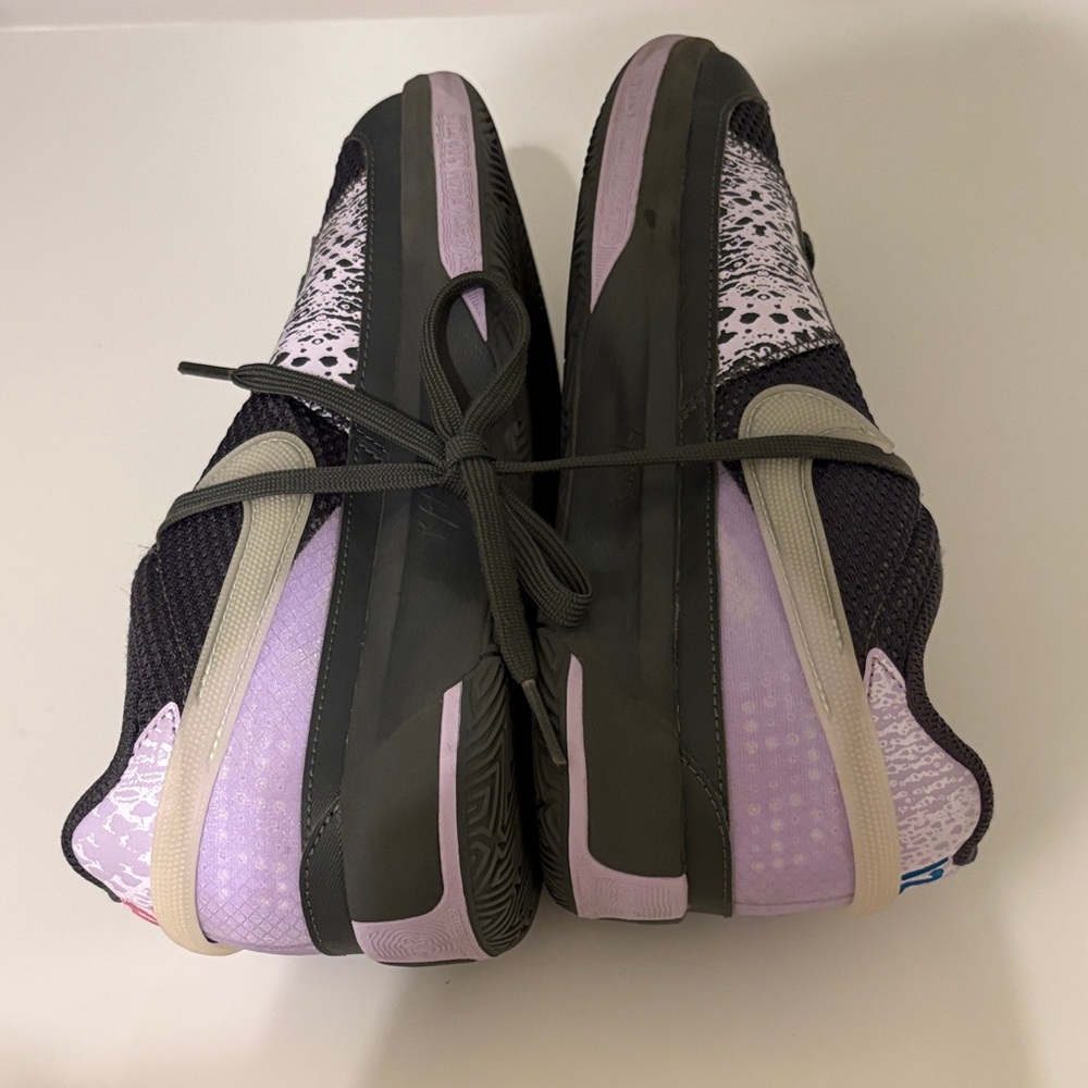 Stylish Men’s Sneakers in Purple and Black